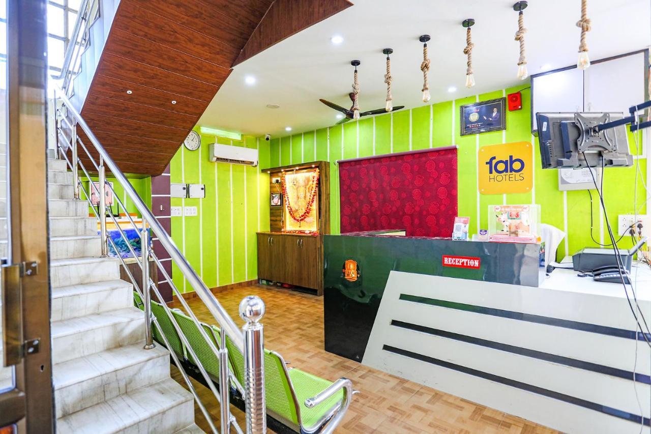 Fabhotel Shivam Palace Waranasi Zewnętrze zdjęcie