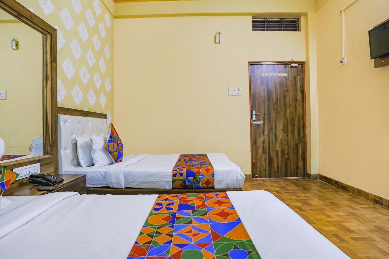 Fabhotel Shivam Palace Waranasi Zewnętrze zdjęcie